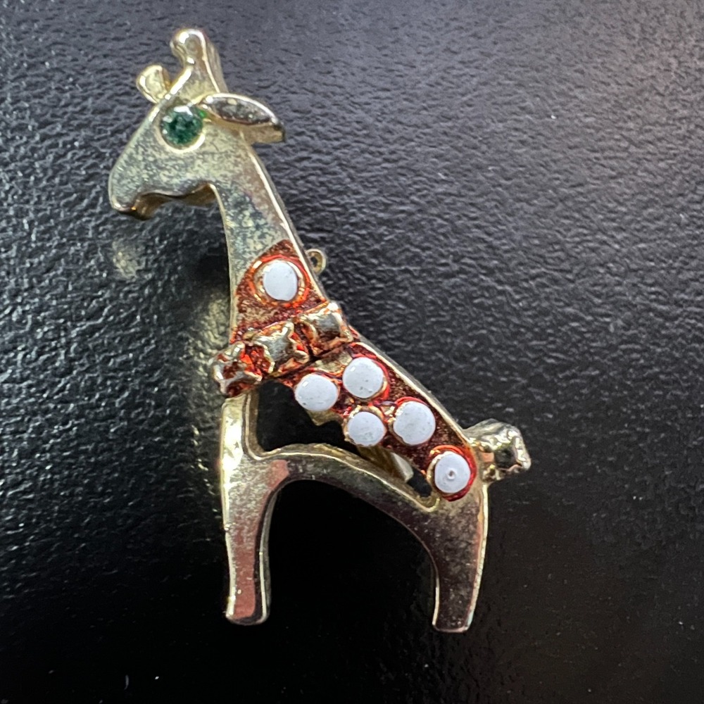 Vintage Giraffe Brooch Gold Tone Enamel Polka Dot Animal Safari Pin